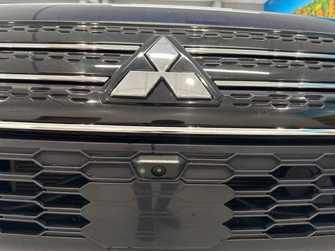 Used 2024 Mitsubishi Outlander SE AWD/4WD image 12