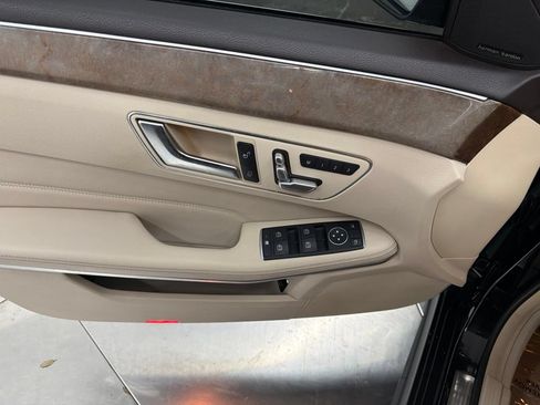 Used 2014 Mercedes-Benz E 350 Sedan image 17