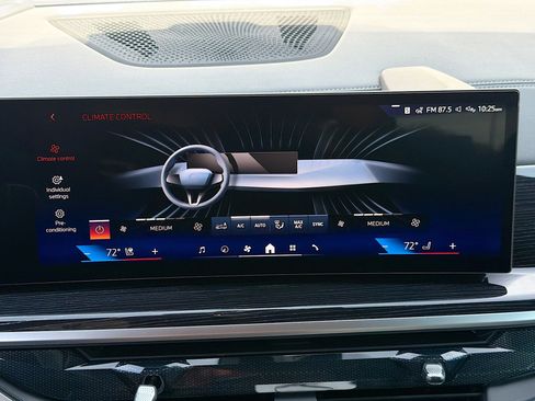 New 2026 BMW X5 sDrive40i w/ M Sport Package RWD image 34