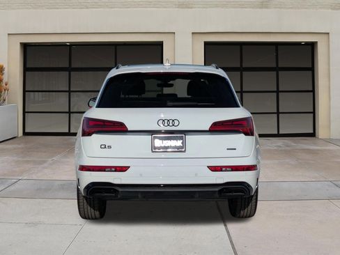 Used 2024 Audi Q5 2.0T Premium w/ Summer of Audi Package image 5