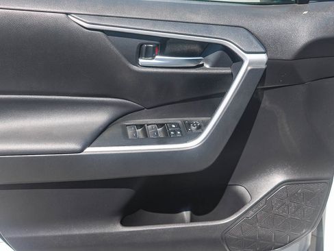 Certified 2025 Toyota RAV4 XLE w/ Convenience Package image 21