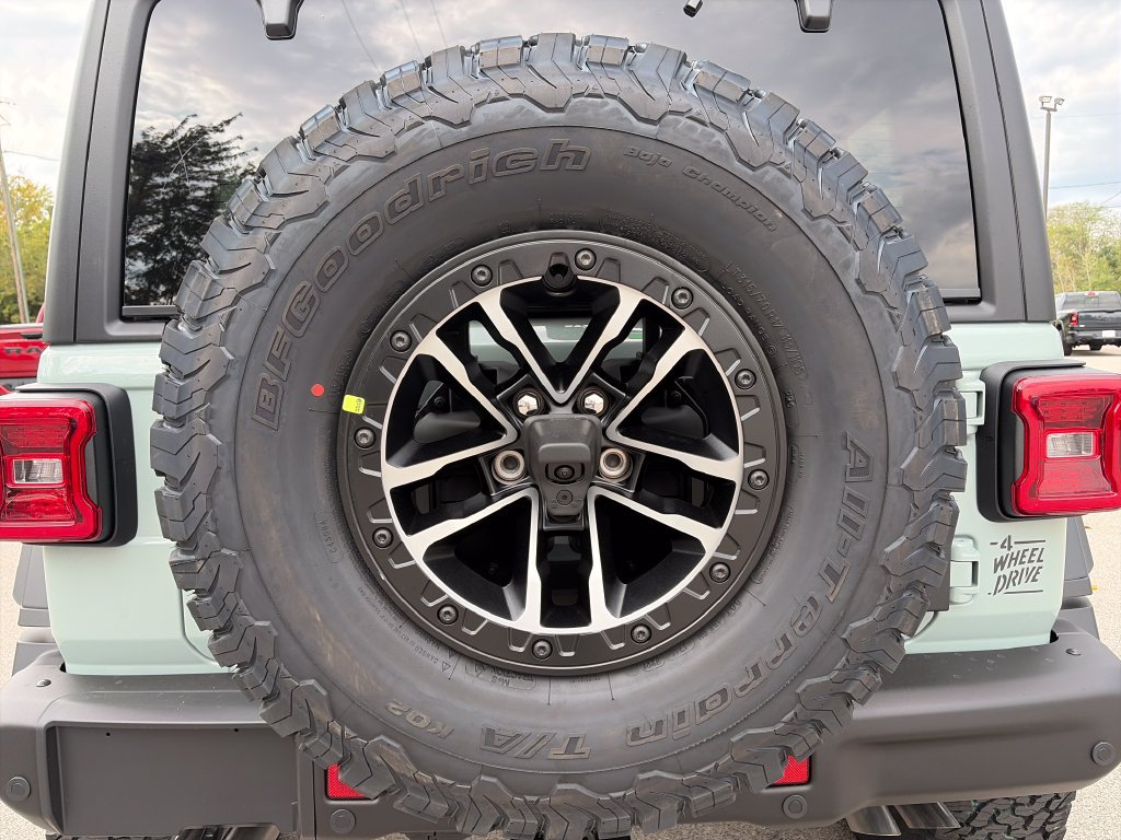 New 2027 Jeep Wrangler Unlimited Rubicon 392 AWD/4WD image 16
