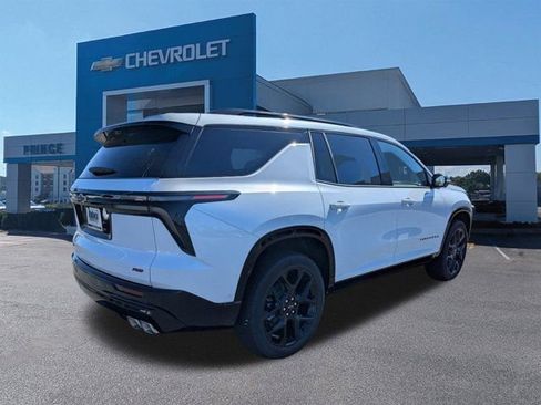 New 2026 Chevrolet Traverse RS w/ LPO, Floor Liner Package image 4
