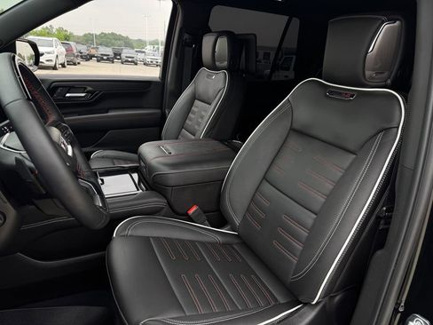 Used 2026 GMC Yukon AT4 Ultimate AWD/4WD image 25