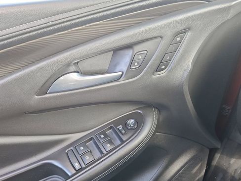 Used 2019 Buick Envision Essence image 22