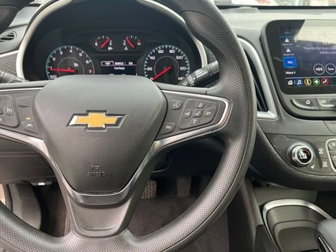 Used 2024 Chevrolet Malibu LT FWD image 17