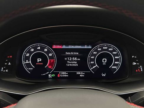 Used 2024 Audi RS Q8 image 27