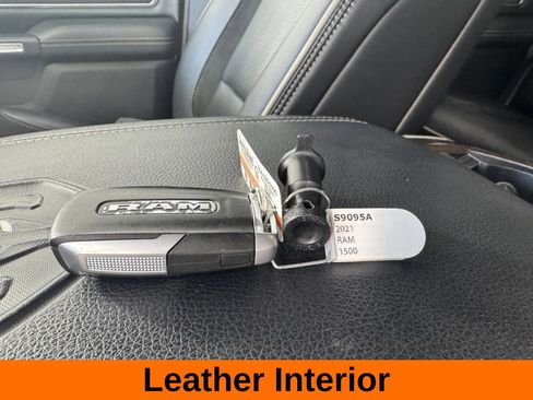 Used 2021 RAM 1500 Laramie AWD/4WD image 3