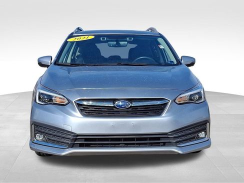 Used 2021 Subaru Impreza 2.0i Limited image 2