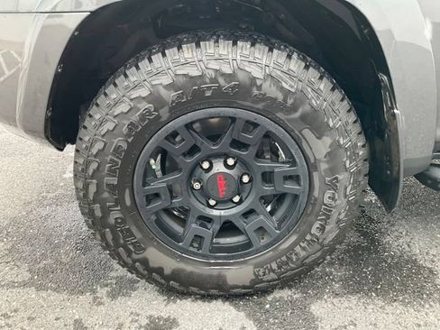 Used 2021 Toyota 4Runner Venture AWD/4WD image 9
