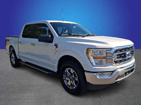 Used 2022 Ford F150 XLT w/ Equipment Group 301A Mid AWD/4WD image 3