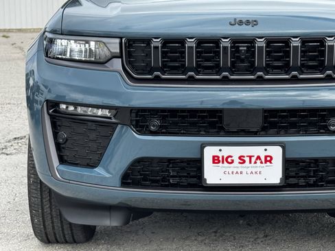 Used 2026 Jeep Grand Cherokee L Limited image 6