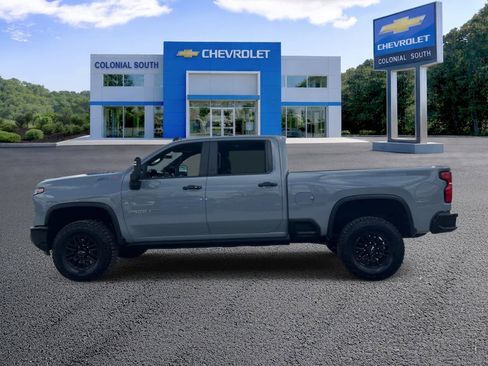 Certified 2024 Chevrolet Silverado 2500 ZR2 w/ Technology Package AWD/4WD image 3