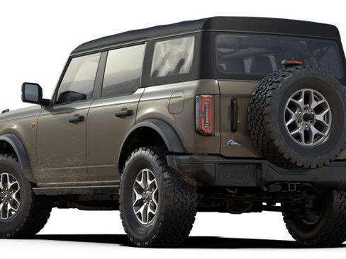 New 2025 Ford Bronco Badlands image 2