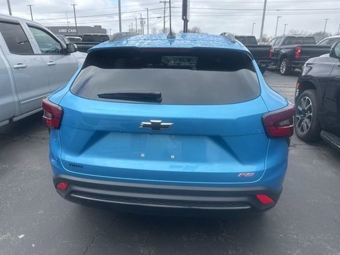 Used 2025 Chevrolet Trax RS w/ Driver Confidence Package image 3