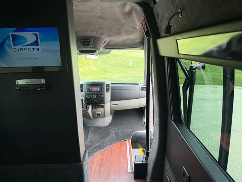 Used 2015 Mercedes-Benz Sprinter 3500 w/ Window Fleet Package image 36