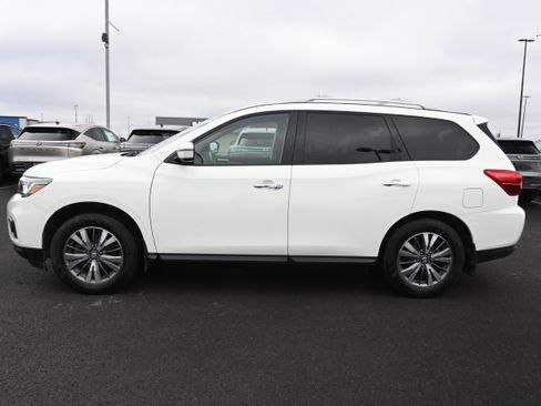 Used 2020 Nissan Pathfinder S image 5