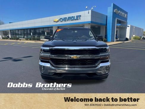 Used 2018 Chevrolet Silverado 1500 LT w/ All Star Edition AWD/4WD image 2