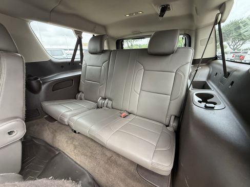 Used 2018 GMC Yukon XL Denali w/ Denali Ultimate Package AWD/4WD image 30