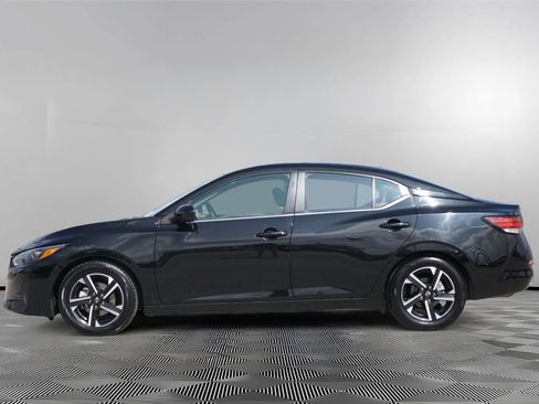 Used 2024 Nissan Sentra SV FWD image 7