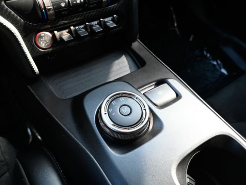 Used 2022 Ford Mustang Shelby GT500 w/ Carbon Fiber Track Pack image 26