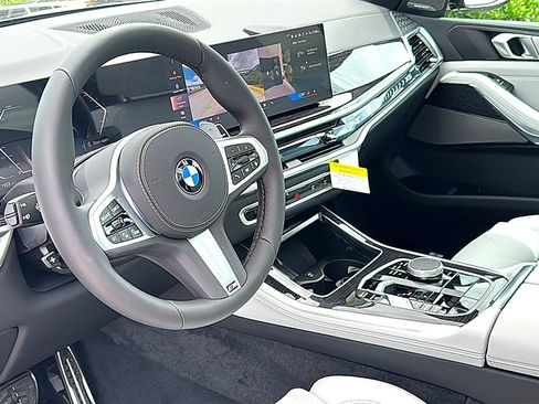 New 2026 BMW X5 xDrive40i w/ M Sport Package AWD/4WD image 9