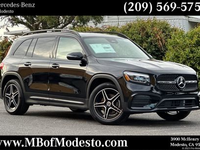 New 2025 Mercedes-Benz GLB 250