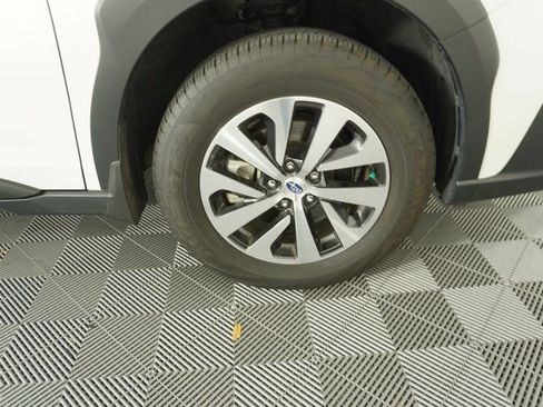 Certified 2025 Subaru Outback Premium w/ Popular Package #1A image 15