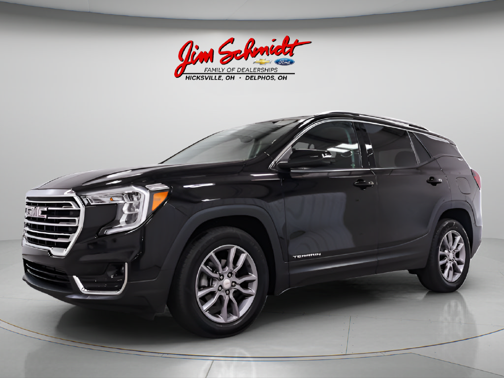 Used 2023 GMC Terrain SLT AWD/4WD image 3