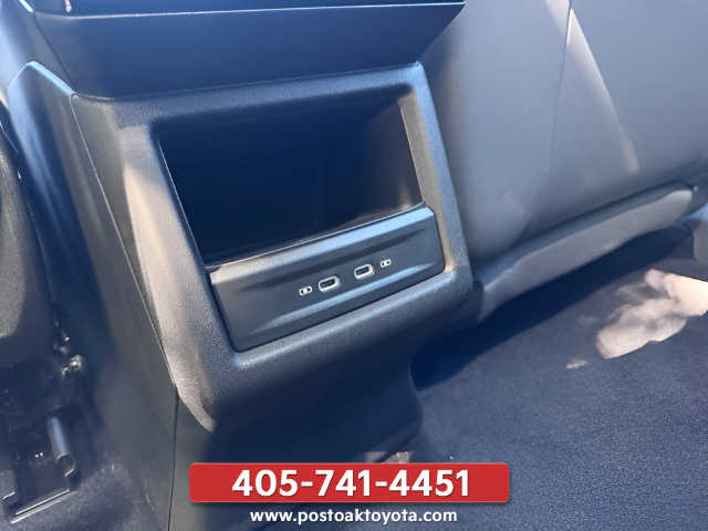 Used 2024 Volkswagen ID.4 2WD image 23