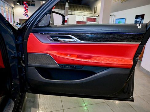 Used 2022 BMW 750i xDrive 750i xDrive, M-Sport, Executiv w/ Executive Package image 27