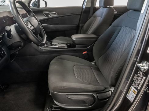 Used 2026 Kia Sportage LX FWD image 10
