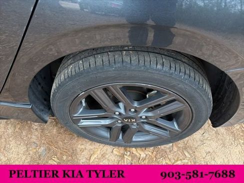 Certified 2021 Kia Forte GT-Line image 9