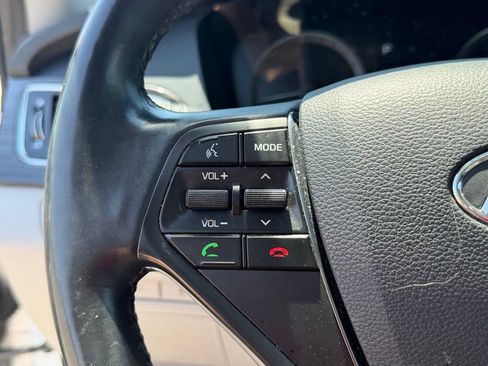 Used 2016 Hyundai Sonata Limited w/ Option Group 05 FWD image 18