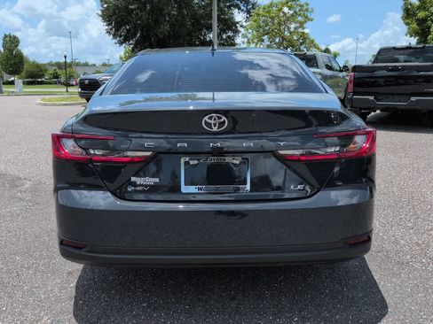 Used 2026 Toyota Camry LE FWD image 5