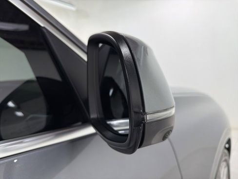 Used 2024 BMW X7 xDrive40i image 30