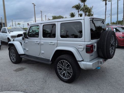 Used 2024 Jeep Wrangler High Altitude AWD/4WD image 7