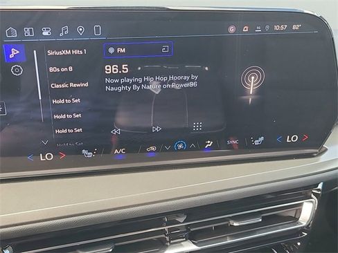 New 2026 Chevrolet Traverse LT w/ Midnight/Sport Edition image 32