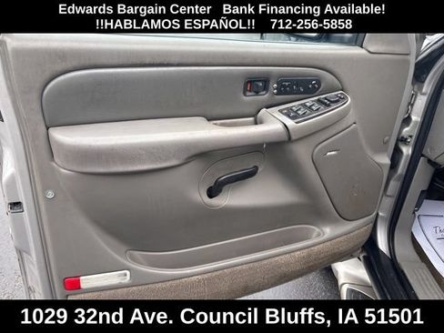 Used 2005 GMC Yukon XL Denali AWD/4WD image 16