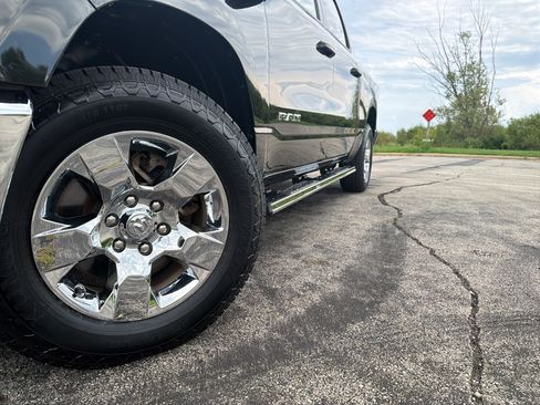 Used 2022 RAM 1500 Big Horn AWD/4WD image 9