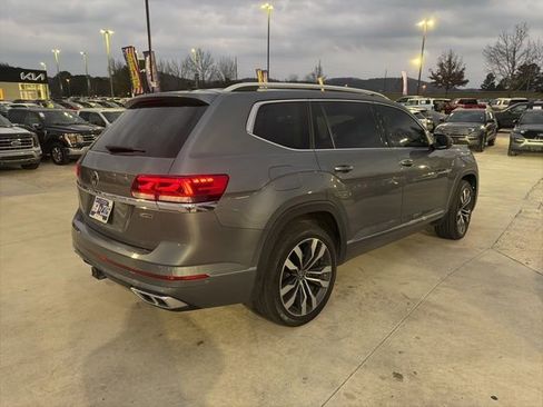 Used 2021 Volkswagen Atlas SEL Premium image 11