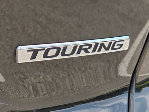 Used 2018 Honda CR-V Touring image 19