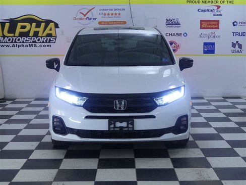 Used 2025 Honda Odyssey Sport-L image 2