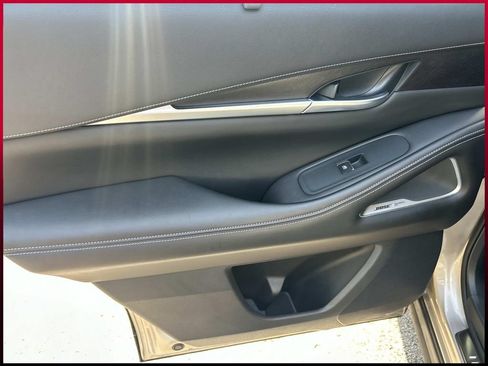 Used 2023 INFINITI QX60 Sensory w/ Cargo Package FWD image 23