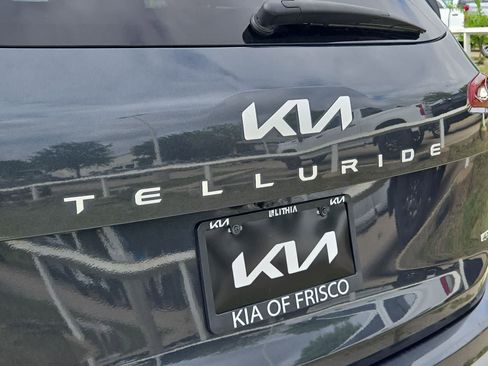 Certified 2023 Kia Telluride S w/ S Sunroof Package AWD/4WD image 11