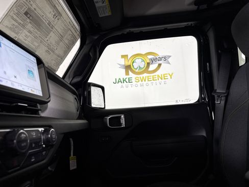 New 2026 Jeep Gladiator Willys image 28