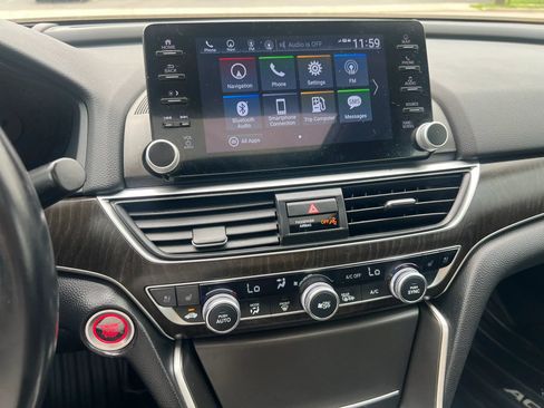 Used 2021 Honda Accord Touring image 22