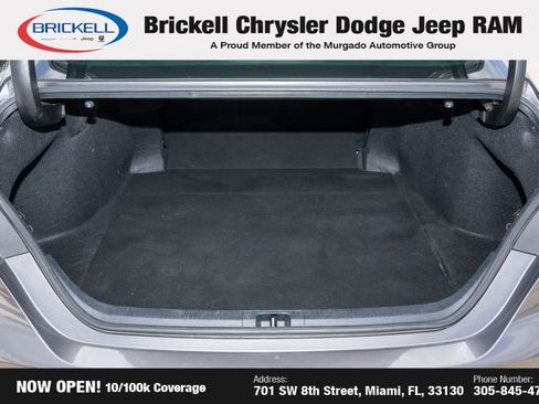 Used 2021 Toyota Camry SE image 9