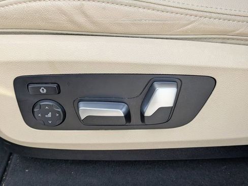 Used 2022 BMW X5 xDrive40i w/ Premium Package AWD/4WD image 20