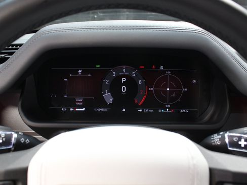Used 2025 Land Rover Defender 110 AWD/4WD image 72